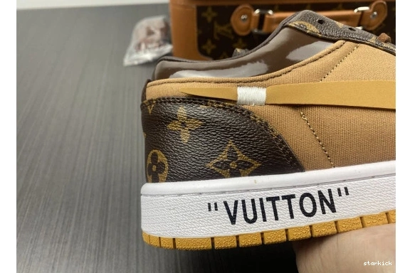 AIR WHITE-LouiV Top -LouiV 1 O-W (WITH CASE) Low JORDAN 0124